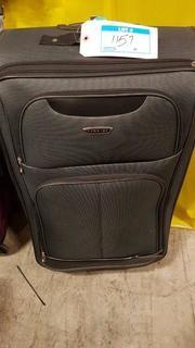 Prodigy - Forest Park - 5 pc luggage Set - Spinner  - (28" has rip on front Pocket - Grey