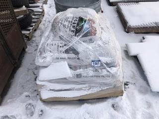 Lot of P.O.I.N.T.E Premium Wood Pellets (Spruce)