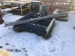 Lot of 5'x5' Scaffold c/w Cross Braces
