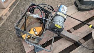 Champion 2000 LB Winch To Fit Trailer Receiver