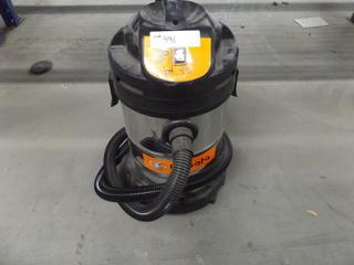 Kubota Wet/Dry Vacuum