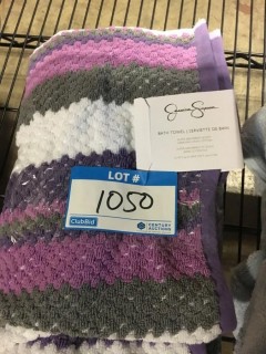Jessica Simpson Bath Towel 27x54" Ellie Purple/Grey/White