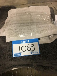 GlucksteinHome/Calvin Clein/RL- 3 Bath Towls, 1 Face Towel-Grey