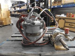 Lemmer Paint Pressure Pot c/w Gun & Paint Pump