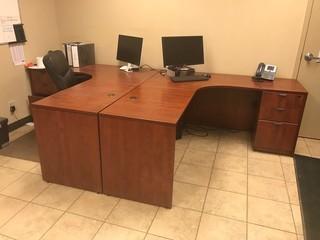 3'x5-1/2' L-Shaped Office Desk c/w Filing Cabinet