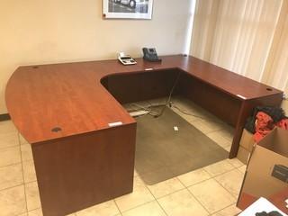 3'x6' U-Shaped Office Desk c/w Filing Cabinet