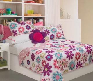 Viv + Rae Lenora 3 Piece Quilt Set (VVRE3856_24100991)Twin