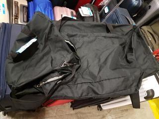 High Sierra 34" Blk - Cloth Pull Along Tote Bag