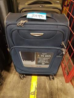 Samsonite 18" DK Blue - Carry on Spinner - Spark