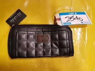 Club Rochelier Ladies Blk Wallet - "As-is"