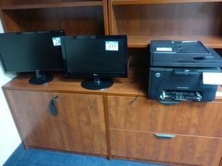 HP  Desktop Computer, Comes With 3 Monitors And 3 Printers