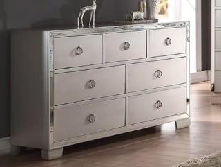 Rodsford Park Hester 7 Drawer Dresser