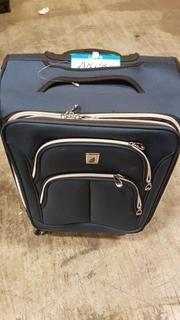 London Fog - Soft Sided Dk. Blue 20" Spinner Luggage