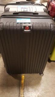 Wenger Dk Grey Hard Sided 28" Spinner Luggage - Missing 1 Wheel