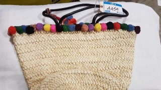 Vince Camuto Ladies Beach Bag - 