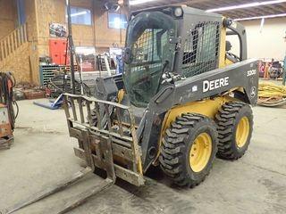 2012 John Deere 320D Skid Steer. John Deere 4024T Diesel Engine, 12-16.5 Tires, Plumbed w/ Q/A, Forks, 70" Cleanout Bucket, Showing 3,565hrs. SN 1T0320DBPCG223246. **BEING USED FOR LOADOUT, CANNOT BE REMOVED UNTIL NOON FEB 27/19**
