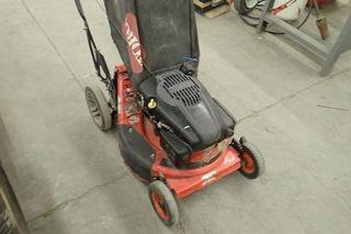 Gravely 21" Gas Push Lawn Mower. 