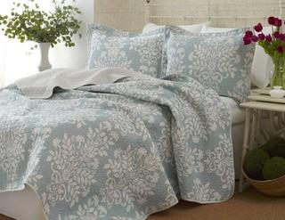 Laura Ashley Rowland Reversible Quilt Set, Full/Queen