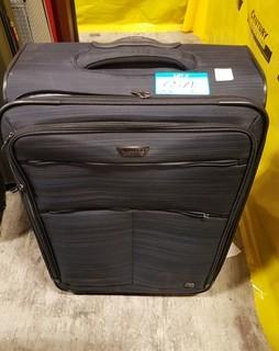 Ricardo 29" Upright Luggage