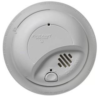 First Alert Hardwired Smoke Alarm with Battery Backup