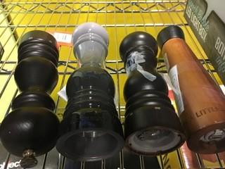 Assorted Salt/Pepper Grinders 