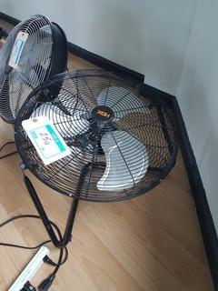 HDX 24" Floor Fan