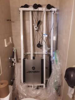 Life Fitness Exercise Machine