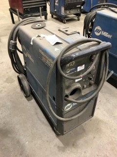 Miller Millermatic 251 MIG Welder. S/N LF226256