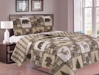 Great Bay Home 3-Piece Lodge Quilt Set with Shams. Durable Cabin Bedspread and Shams with Rustic Printed Pattern. Stonehurst Collection Brand. (King)