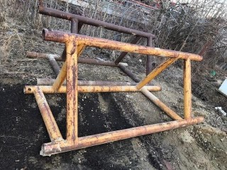 (2) Steel Pipe Racks