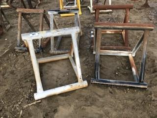 (5) Steel Stands