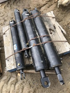 Qty of Hydraulic Cylinders