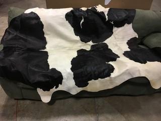 Latitude Run Rondon Hand Woven Cowhide Blk/Wht Area Rug