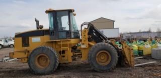 1997 CAT IT28G Wheel Loader,Q/A Forks And Bucket, Aux Hyds, Cab, 20.5R25 Tires, Showing 22,801 HRS. S/N 8CR00597. Unit 100. NOTE: NOT TO BE REMOVED UNTIL MAY 16 AT 12PM NOON UNLESS MUTUALLY AGREED UPON
