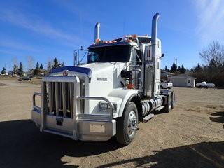 2012 Kenworth T800 Tandem Axle Truck Tractor. Cummins ISX 550hp Diesel Engine, 18-Speed Transmission, 13,200lbs Front Axle, 46,000lbs Rear Axles, 11R24.5 Tires, Aluminum Budd Wheels, Air Ride Suspension, 72" Stand Up Sleeper, Showing 625,740kms, CVIP Expired 09/18. VIN 1XKDD40XXCJ951268. **LOCATED IN MILK RIVER**