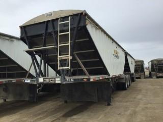 2015 Lode King Super B  Tridem Axle 28' Lead and Tandem Axle 30' Pup Grain Trailers. 66,000lbs Axles, 11R24.5 Tires, Steel Budd Wheels, Air Ride Suspension, Tire Max Air System, Tarps, 2 Hoppers. VIN 2LDHG2831FF060524(Lead VIN) 2LDHG3022FF060525(Pup VIN) **LOCATED IN SEXSMITH**
