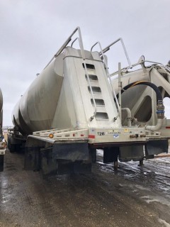 2014 Mac TR1480APB Tridem Axle Pneumatic Dry Bulker.  Air Ride Suspension, Air Lift Axles, 3 Hoppers. VIN 5MATA4639EA029736. **LOCATED IN SEXSMITH**