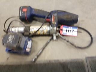 Lincoln 12V Cordless Electric Grease Gun. **LOCATED IN SEXSMITH**