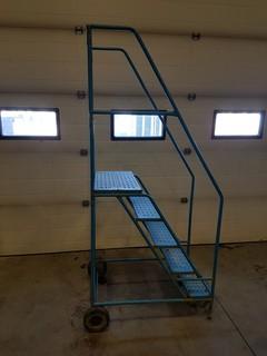 Mobile 5' Warehouse Ladder. ** LOCATED IN SEXSMITH**