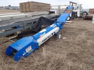 Brandt 1515LP Grainbelt. **NOTE: REQUIRES REPAIR- LOCATED IN MILK RIVER**