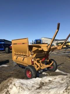 2006 HAYBUSTER 2650 Bale Processor C/W 1000 PTO, RH Discharge, Hyd Deflector. U/C 60%. S/N 26FJ315250.**LOCATED IN CONSORT,AB**
