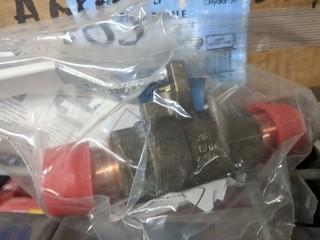 Lot of Assorted 3/4" Bronze Ball Valves.