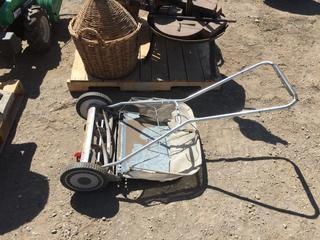 Lee Valley 18" Manual Push Mower c/w Bag.