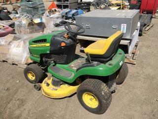 John Deere 100 Series Lawn Tractor w/48" Deck.