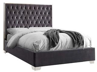 Meridian Furniture - Lexi Grey King Size - 668