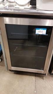 Magic Chef - MCBC58DSTF - Glass Door Beverage Cooler