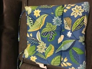 (4) Floral Indoor/Outdoor Chair Cushions 