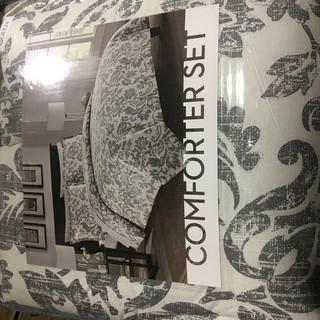 Queen Comforter Set, Grey 