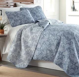 Siri Paisley Reversible Quilt Set, Queen