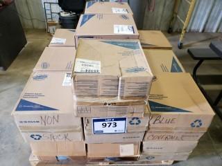 (21) Blue coveralls Kimberly Clark Protective Apparel, sizes 2X and 3X, 26 per box. Part # #45324/45325